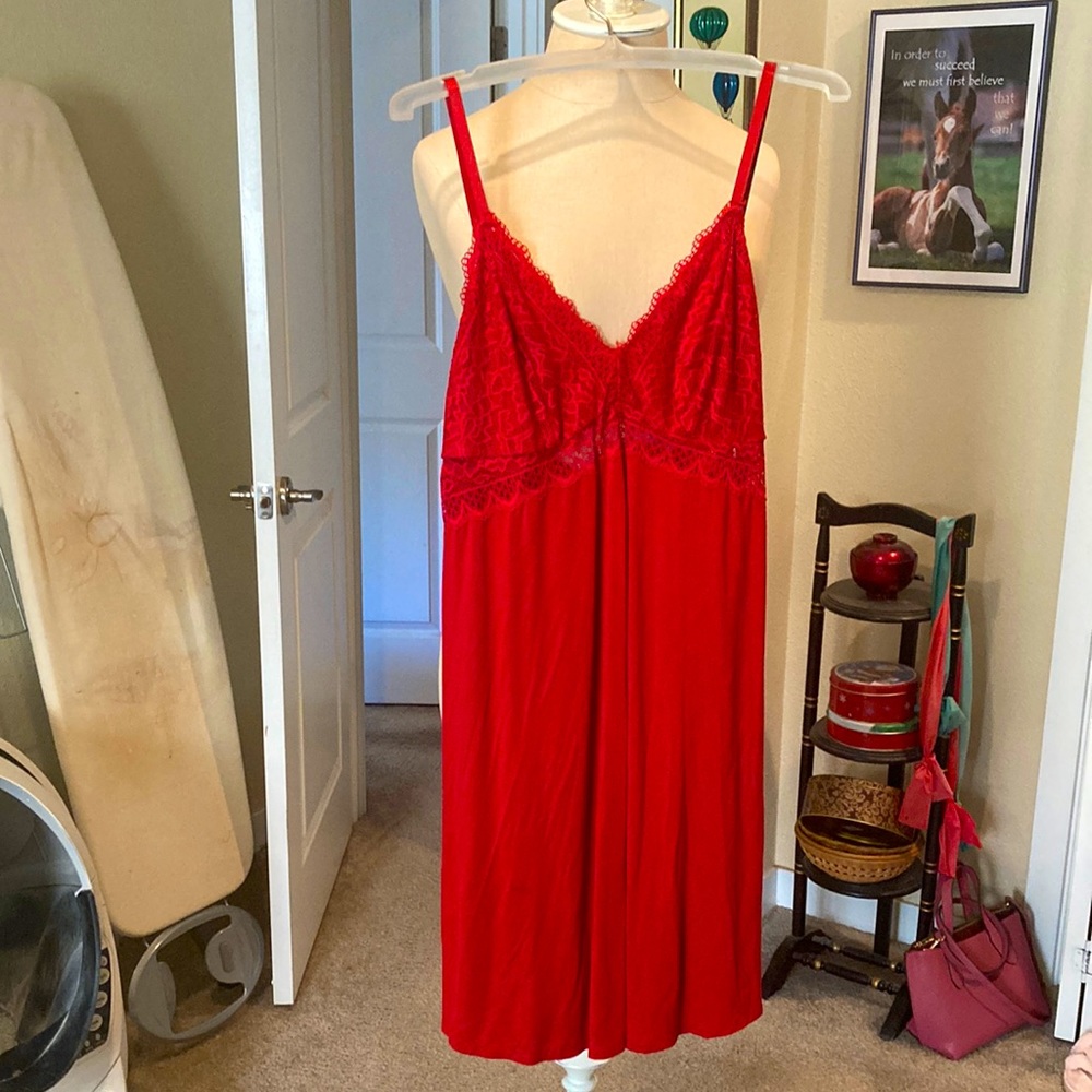 Beautiful red Soma night gown. Size Medium.